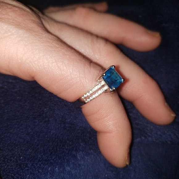 Blue Gemstone Silver Ring - Picture 2 of 4